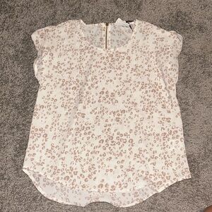 Pink leopard print shirt. Worn once. Size xs